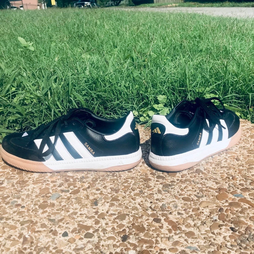 Adidas Samba Ladies 6.5/Youth 4.5